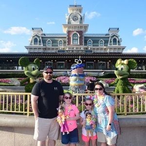 Meet your Posher, Debbie